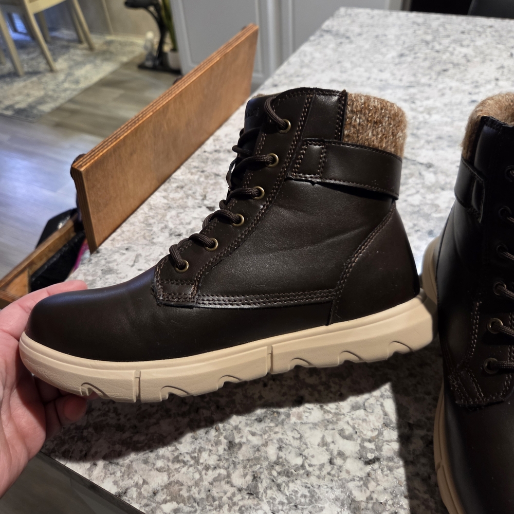 New In Box Burudani Women's Dark Brown Ankle Boots Sz W9